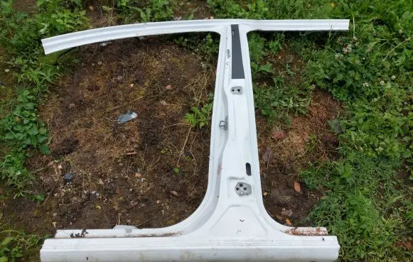 Ford Ranger Pillar (middle) 
