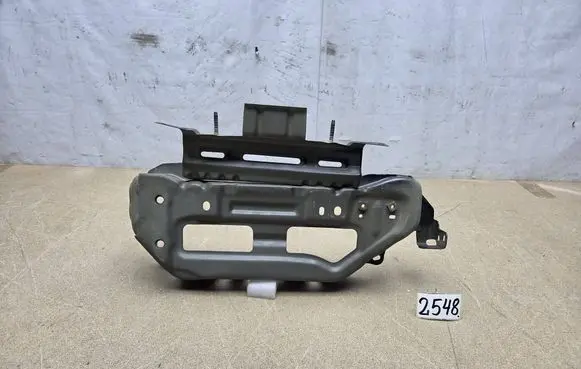Toyota Yaris Front differential mounting bracket 