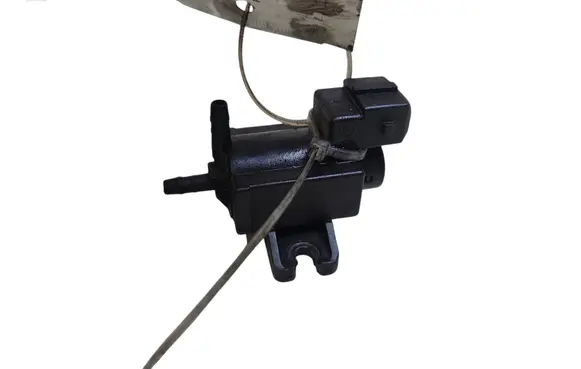 Volvo V40 Turbo solenoid valve 31219977