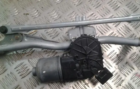 Citroen Berlingo Wiper motor 0390241621