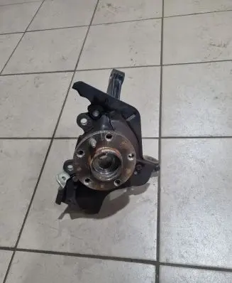 Fiat Tipo Front wheel hub