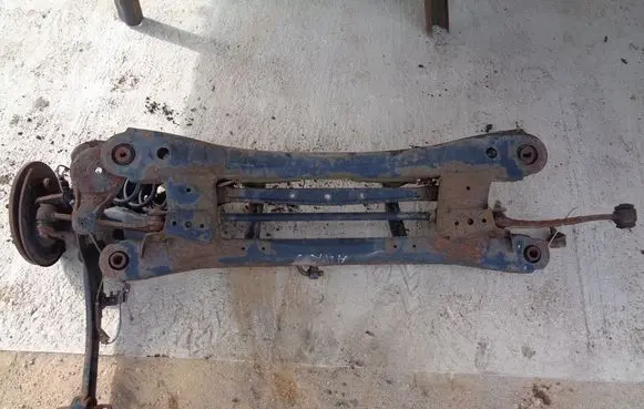 Toyota Auris E180 Rear axle beam 