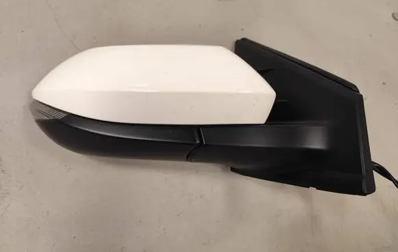 Toyota Yaris XP210 Front door electric wing mirror YARISIVLUSTERKO