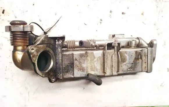 BMW 5 GT F07 EGR valve cooler 782321005