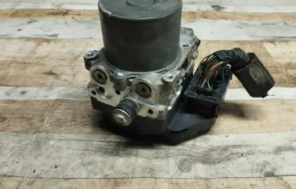 Lexus IS 220D-250-350 ABS Pump 4454053150 8954153240