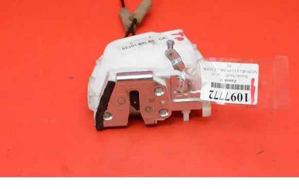 Suzuki Swift II Rear door lock 8230168LA1