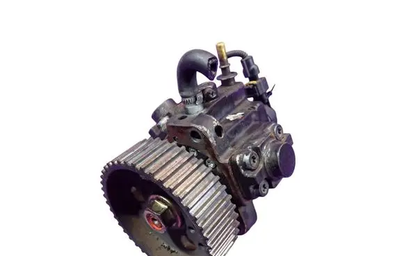 Alfa Romeo 159 Fuel injection high pressure pump 