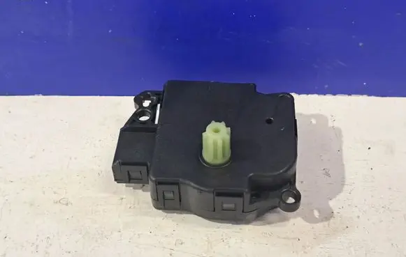 Maserati Ghibli A/C air flow flap actuator/motor 545250008