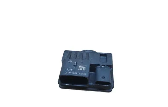 BMW 5 F10 F11 Glow plug pre-heat relay 0522120103 101218