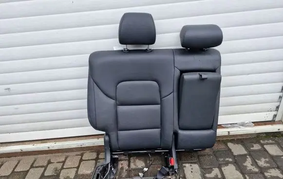 Hyundai Tucson TL Second row seats 