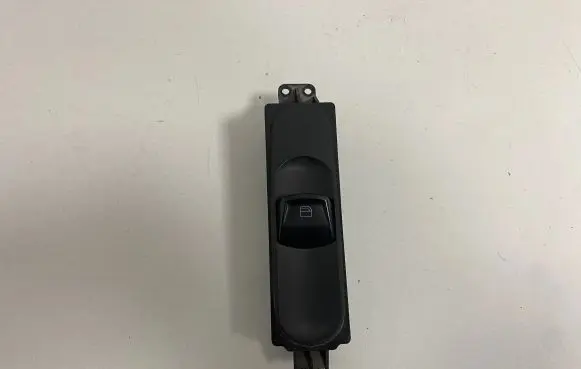 Mercedes-Benz Vito Viano W639 Electric window control switch A6395450613