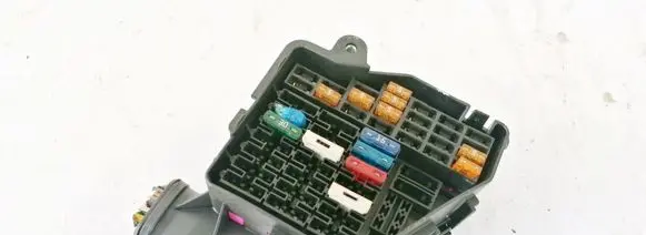 Volkswagen PASSAT B5.5 Fuse box set