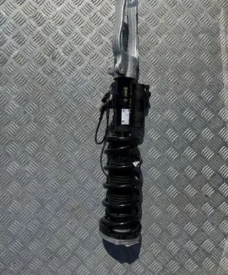 BMW 8 G15 Front shock absorber with coil spring 6878113