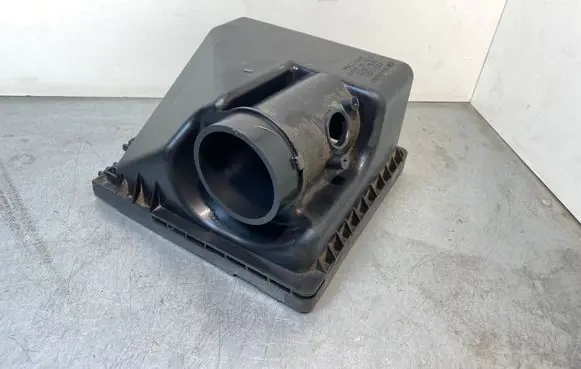 Subaru Outback (BS) Air filter box cover A52AL03