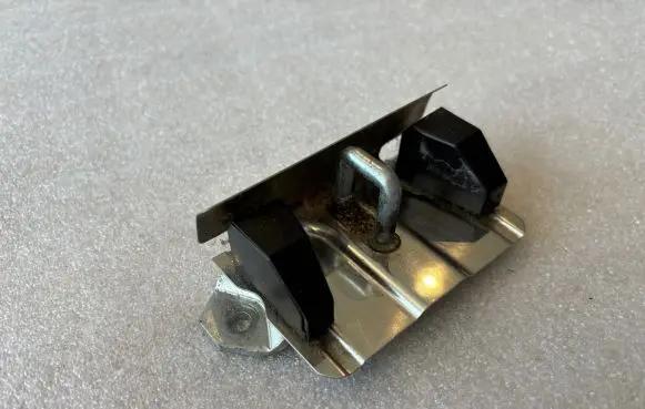 Mercedes-Benz C W203 Loading door lock loop/hook striker 2037400032 A2037400032