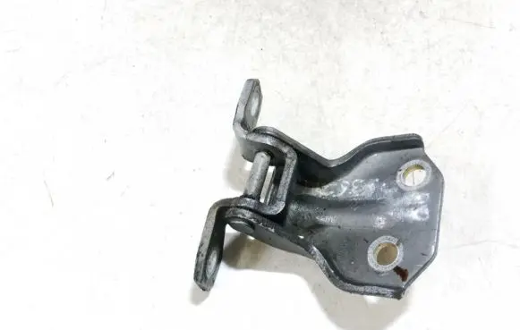 Hyundai XG Front door upper hinge