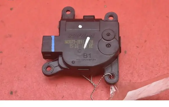 Hyundai Kona I Air flap motor/actuator H400730891