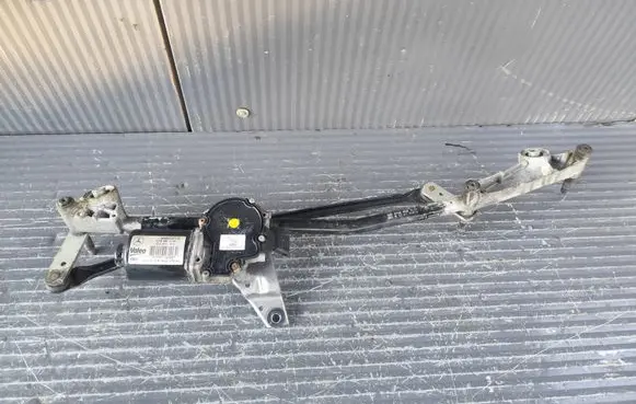 Mercedes-Benz CLA C117 X117 W117 Front wiper linkage and motor A1769061800
