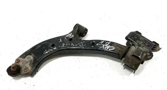 Honda CR-V Front lower control arm/wishbone