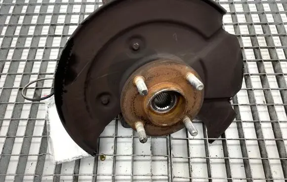 Ford Ecosport Front wheel hub spindle knuckle 