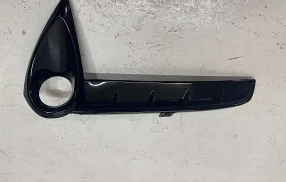 Lexus UX Front fog light trim/grill 8148276060