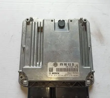 Volkswagen Transporter - Caravelle T5 Engine control unit/module 070906016DQ 0281014253 1039S23742