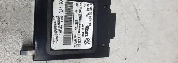 Volkswagen Eos Alarm control unit/module 1Q0951177A 10000000003