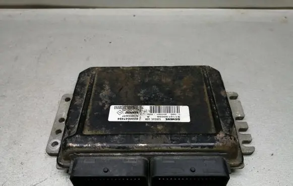 Renault Scenic I Engine control unit/module 8200047494 8200044437 S110130056A