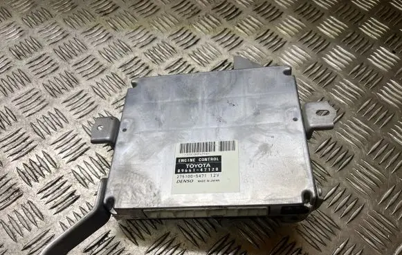 Toyota Prius (NHW20) Engine control unit/module 8966147120 2751005471