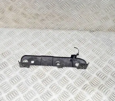 Fender mounting bracket