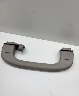 BMW 1 E81 E87 Rear interior roof grab handle 9143529