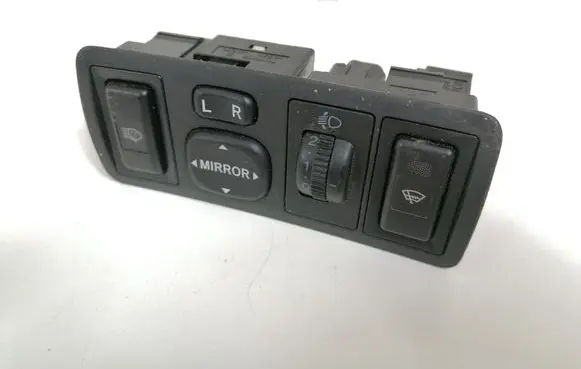 Toyota Avensis T250 Wing mirror switch 156762 183574 777665