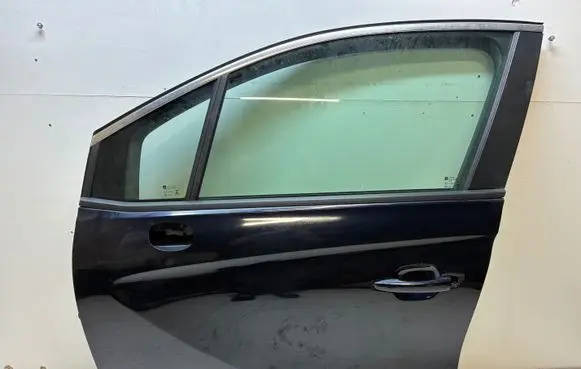 Opel Crossland X Front door
