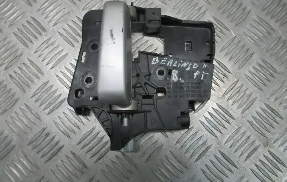 Citroen Berlingo Rear door handle trim 