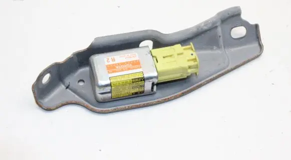Lexus GS 300 350 430 450H Airbag deployment crash/impact sensor 8983330020 1879001771