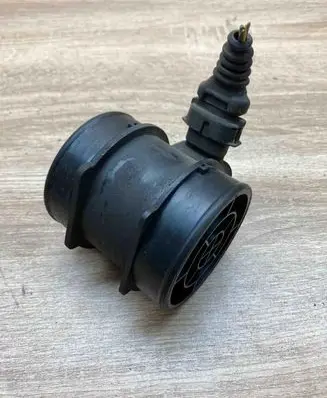Volvo S40, V40 Mass air flow meter V40720341
