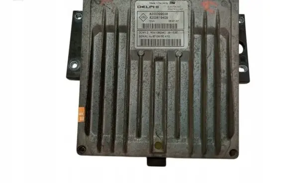 Renault Clio III Engine control unit/module 8200399038