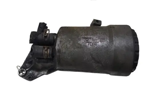 Oil filter mounting bracket