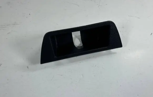 Renault Megane IV Trim molding 739527561R