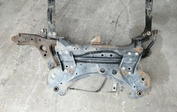 Toyota Avensis T270 Front subframe