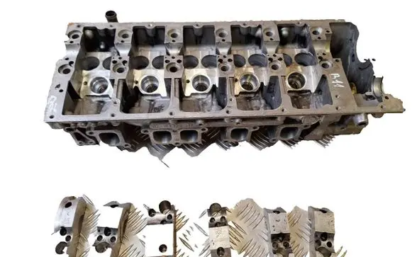 Volkswagen Transporter - Caravelle T5 Engine head R070103373A