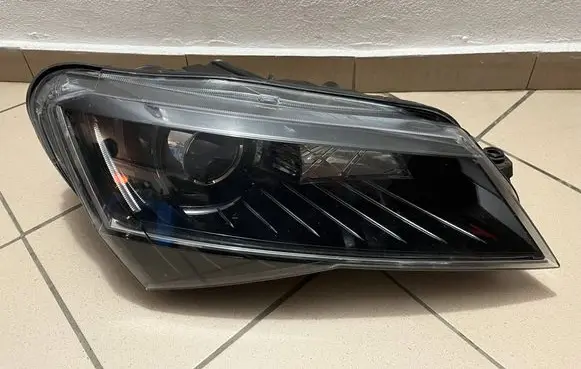 Skoda Superb B8 (3V) Headlight/headlamp 3V1941016B
