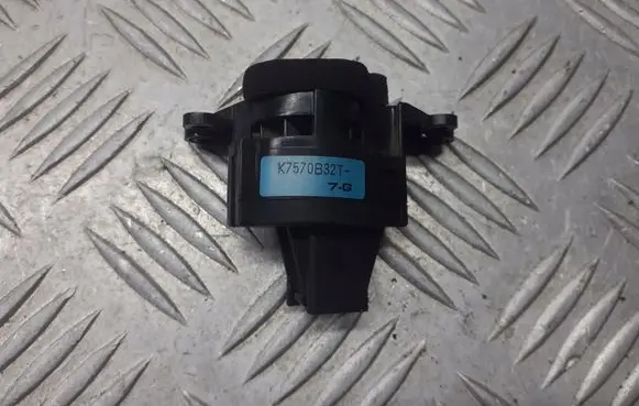 Mazda 2 Interior temperature sensor K7570B32T