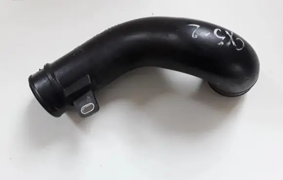 Mazda CX-5 Air intake hose/pipe SH0113231