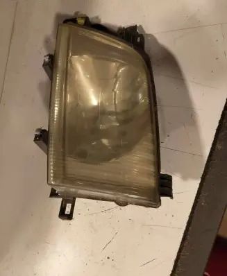 Subaru Forester SF Headlight/headlamp