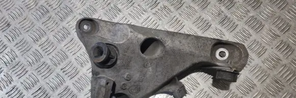 BMW X5 F15 Engine mounting bracket 67871110