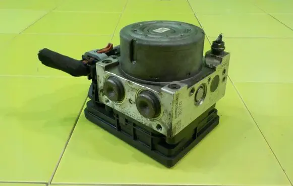 Citroen DS4 ABS Pump 10374768 18AB46
