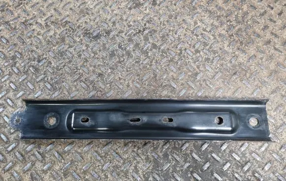 Volvo XC40 Muffler mount bracket/holder 