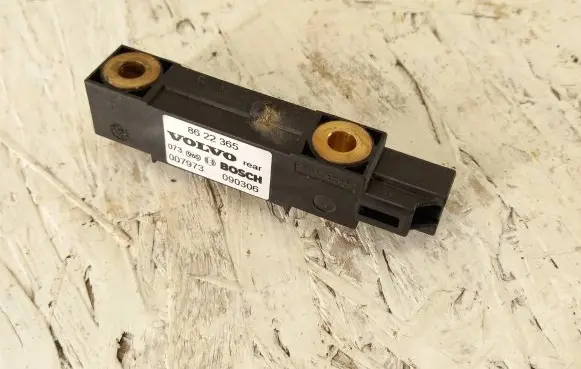 Volvo S60 Airbag deployment crash/impact sensor 8622365 090306 007973