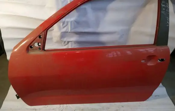 Seat Ibiza II (6k) Front door raudonos